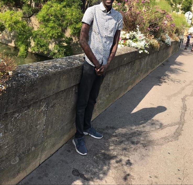 Juan-miguel - Jeune gay à Hellsau Profil de Juan-miguel, 25 ans, Jeune gay à Hellsau (Berne)